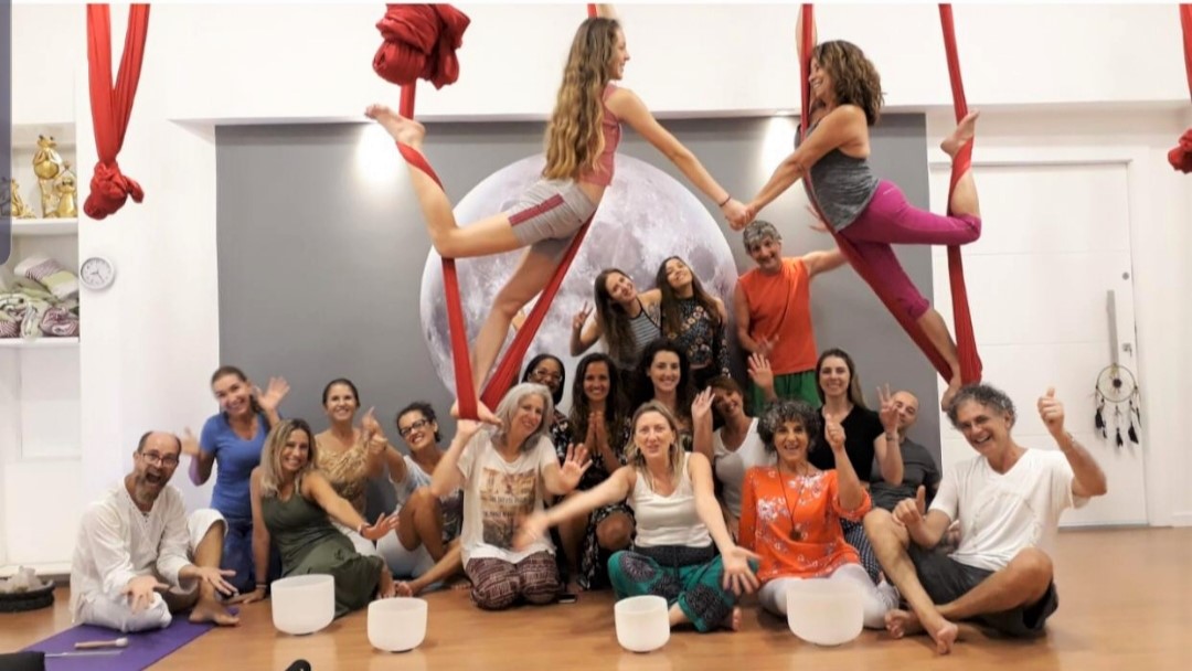aerial yoga sarah clothworthy curso formação professores aerial yoga (10)